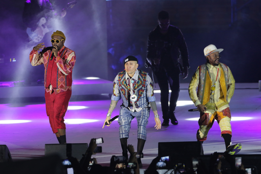 Black Eyed Peas Play for LGBT